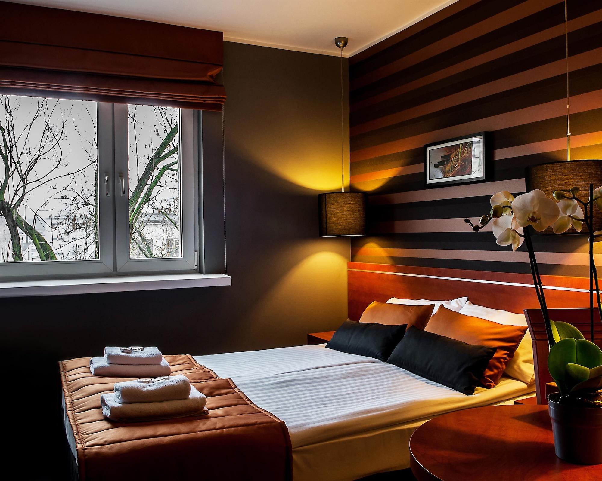 B&B Hotel Piotrków Trybunalski Εξωτερικό φωτογραφία