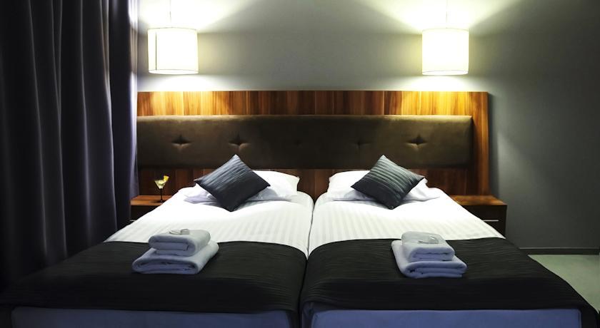 B&B Hotel Piotrków Trybunalski Εξωτερικό φωτογραφία