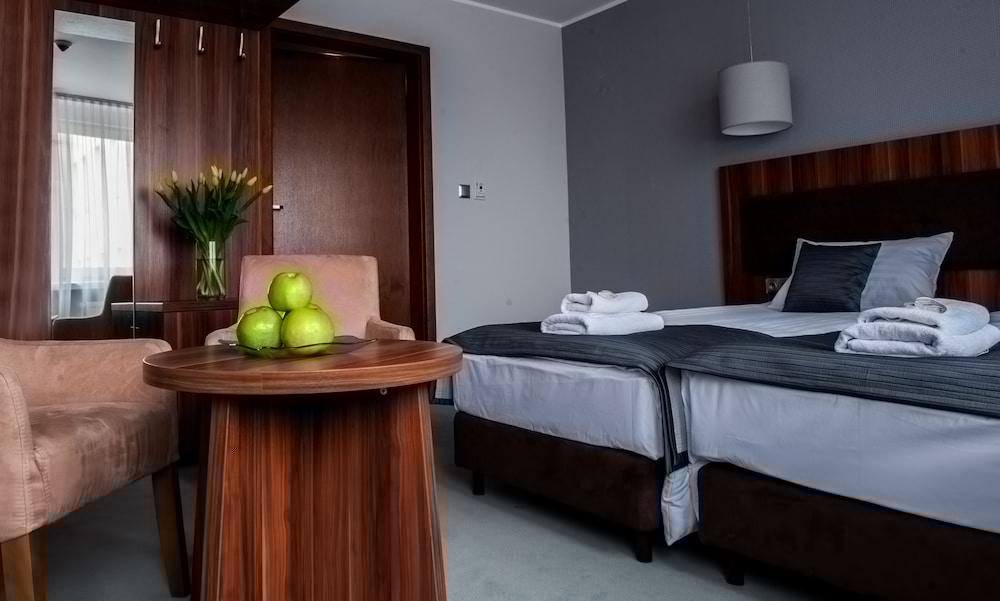 B&B Hotel Piotrków Trybunalski Εξωτερικό φωτογραφία